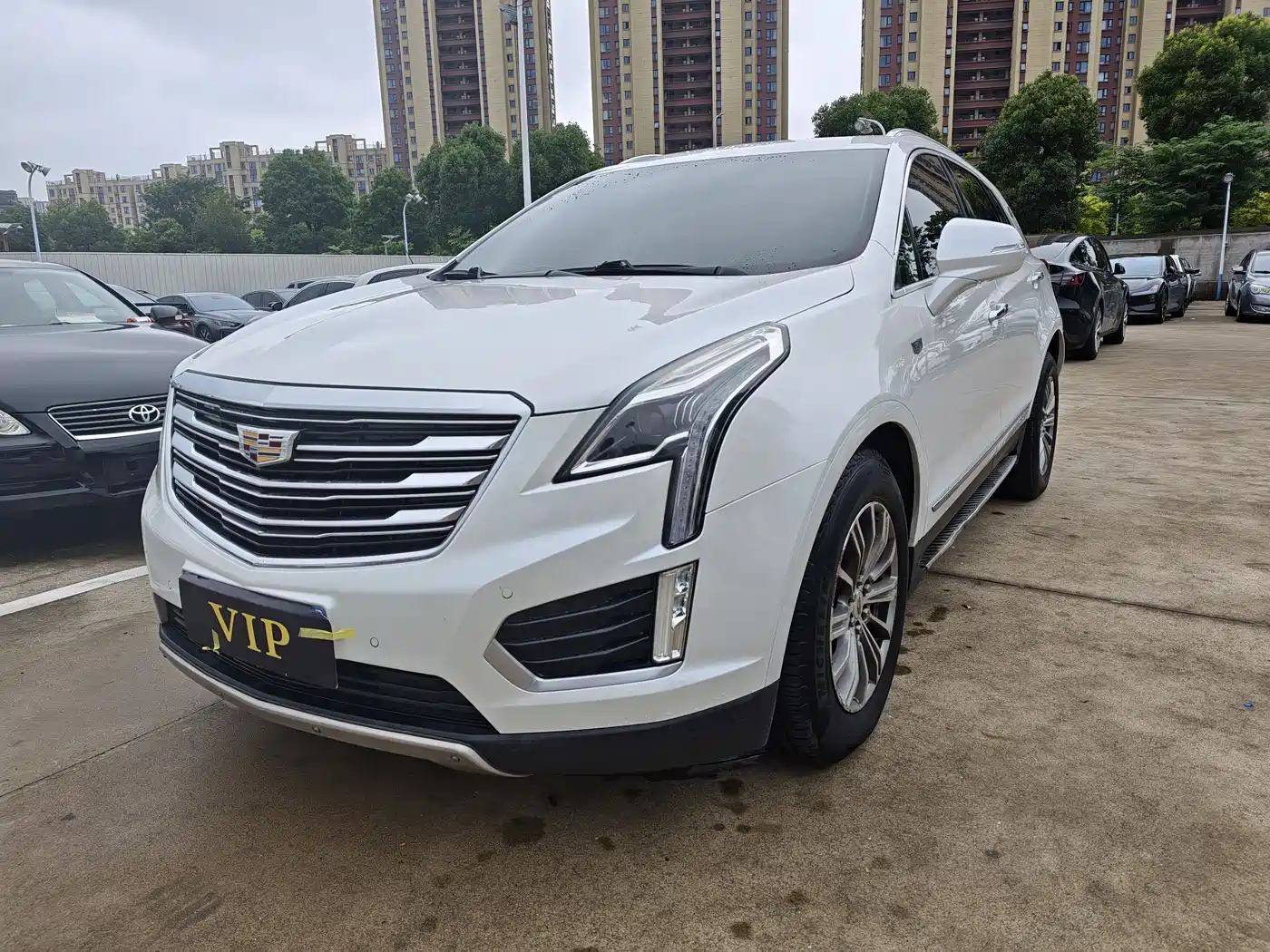 Фото 1 - Cadillac XT5