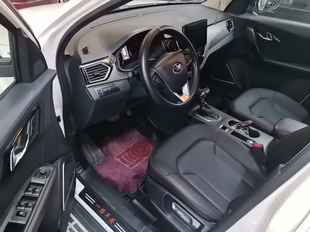 FAW Senya R7 2018 2017 Model 1.6L Automatic Smart