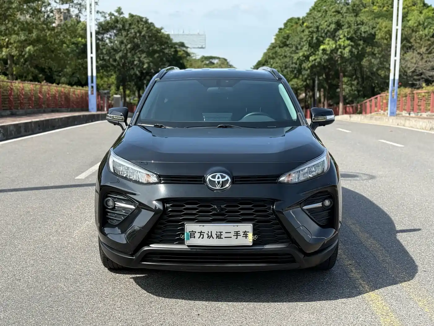 Toyota Wildlander 2022 2.0L CVT FWD Leading Edition фото 2