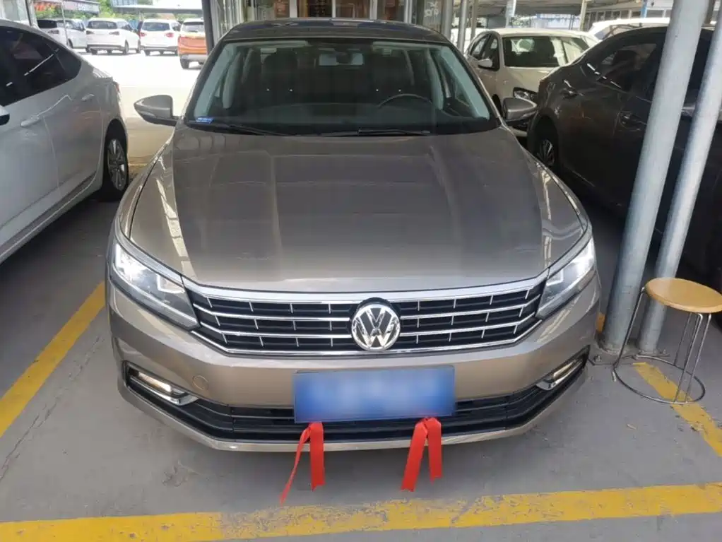 Фото 3 - Volkswagen Passat