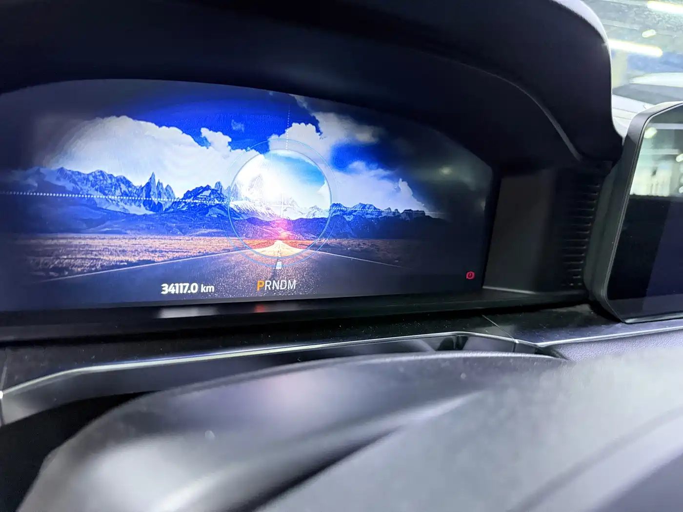 Photo 10 - Ford Explorer