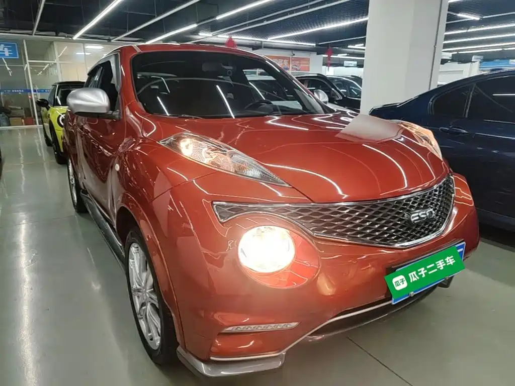 2019 Infiniti ESQ