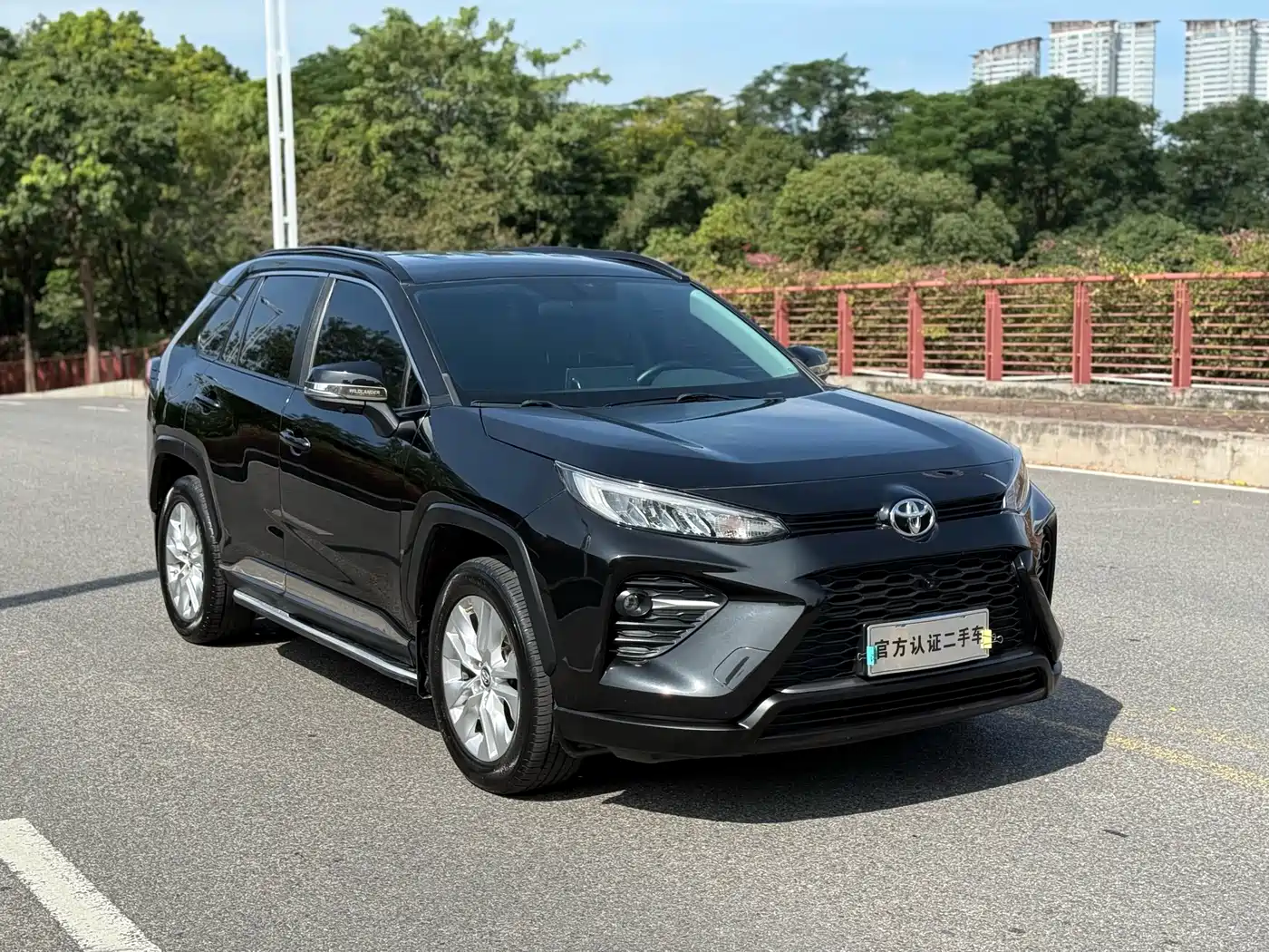 Toyota Wildlander 2022 2.0L CVT FWD Leading Edition фото 3