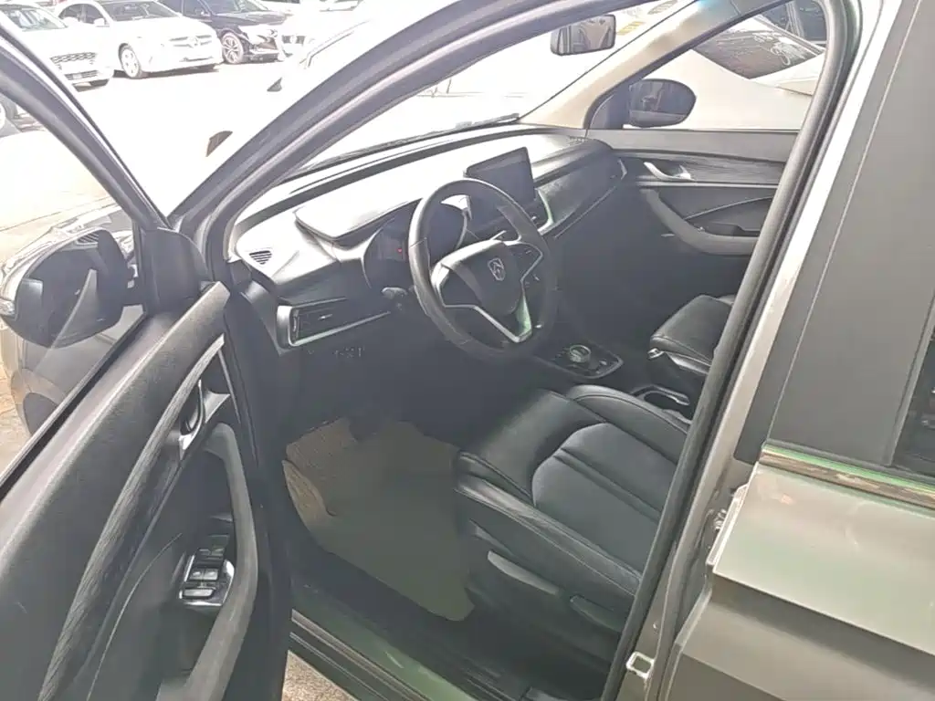 Baojun 360 2018 2019 1.5L Automatic Elite China VI