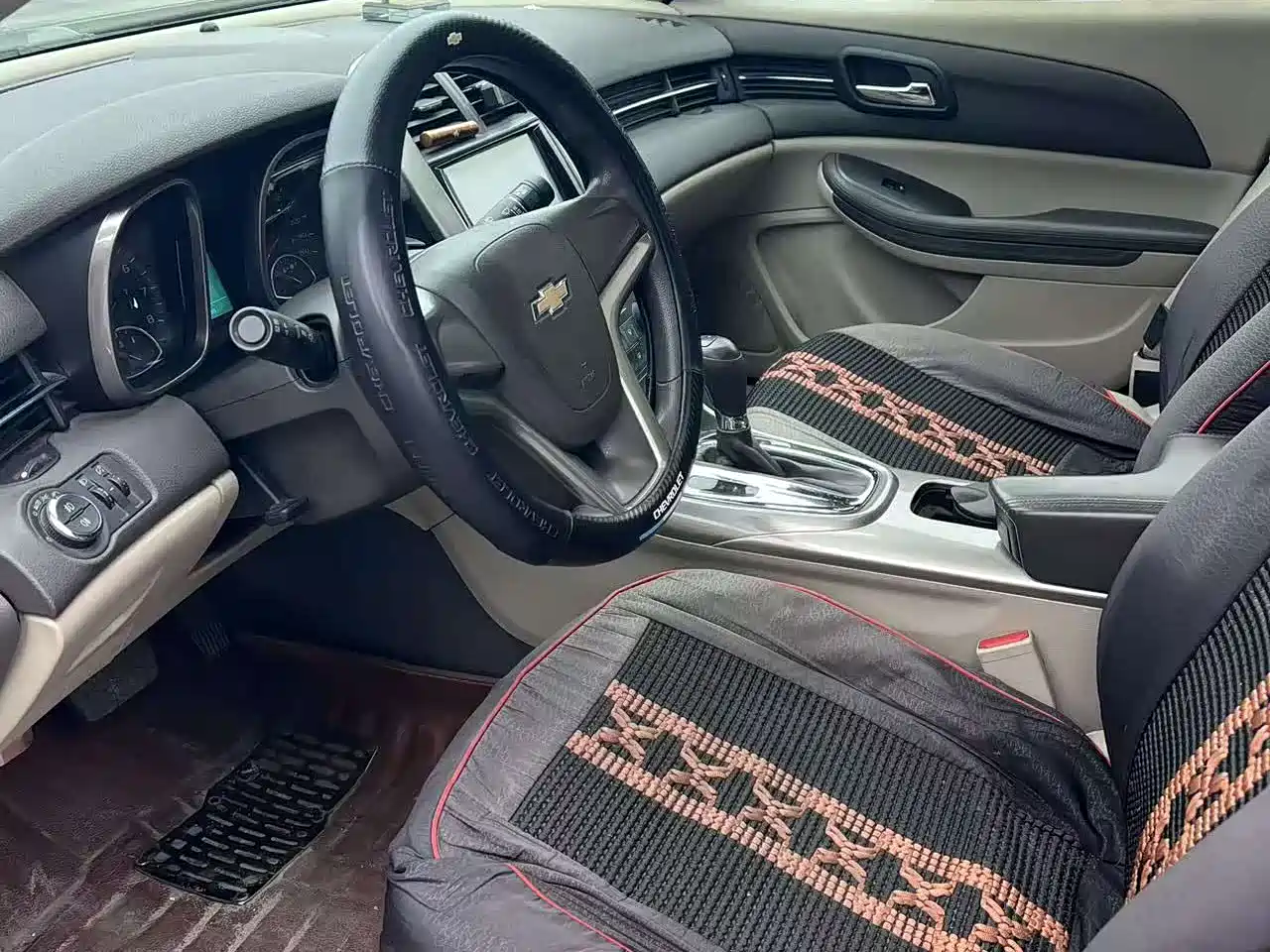 Chevrolet Malibu 2012 2.0L Automatic Comfort Edition фото 9
