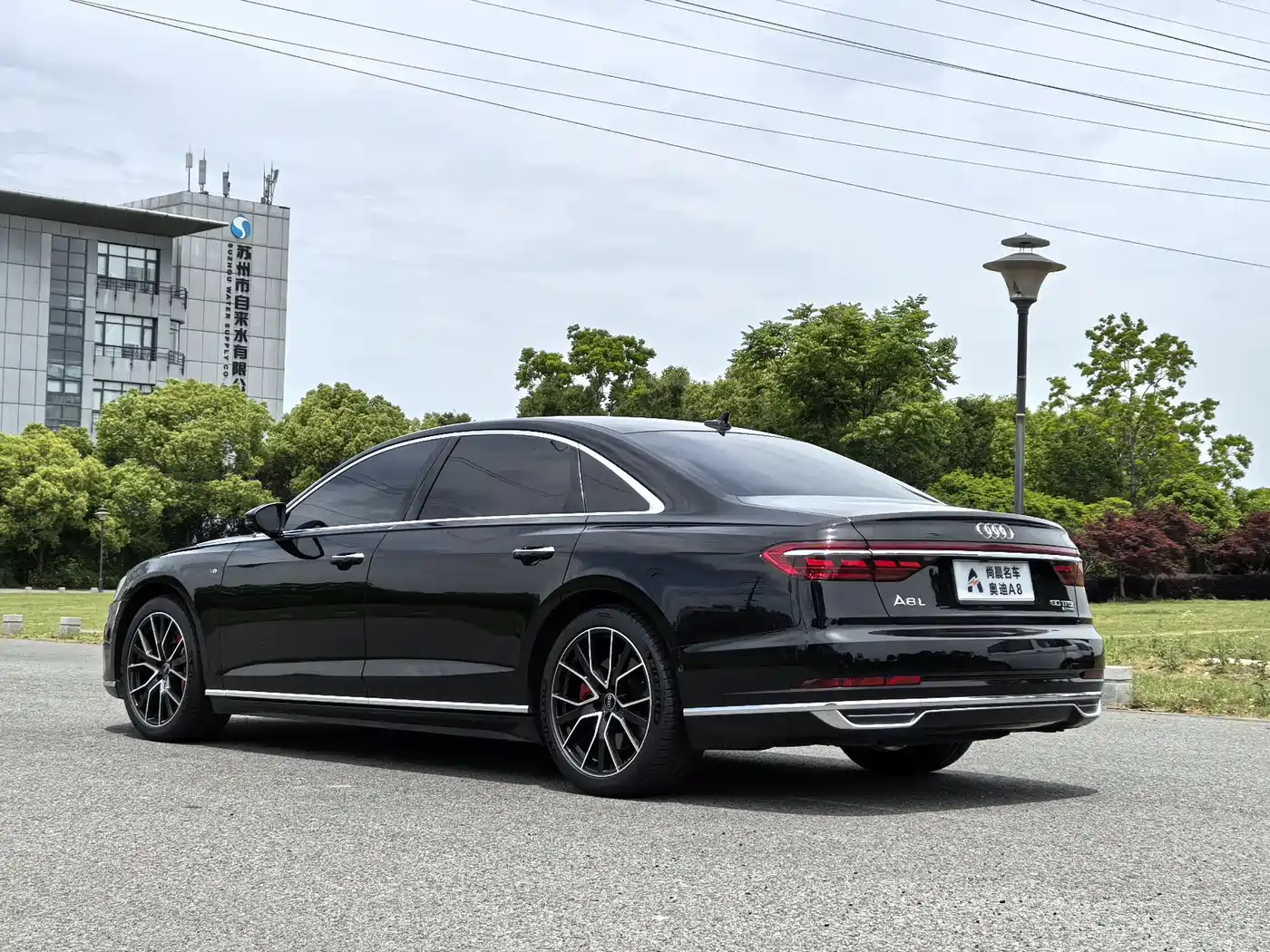 Audi A8 2021 A8L 60 TFSI quattro Premium фото 19