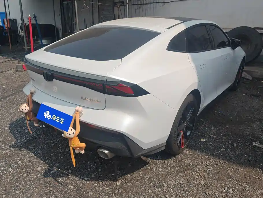 Changan UNI-V 2025 2024 1.5T High Performance Edition