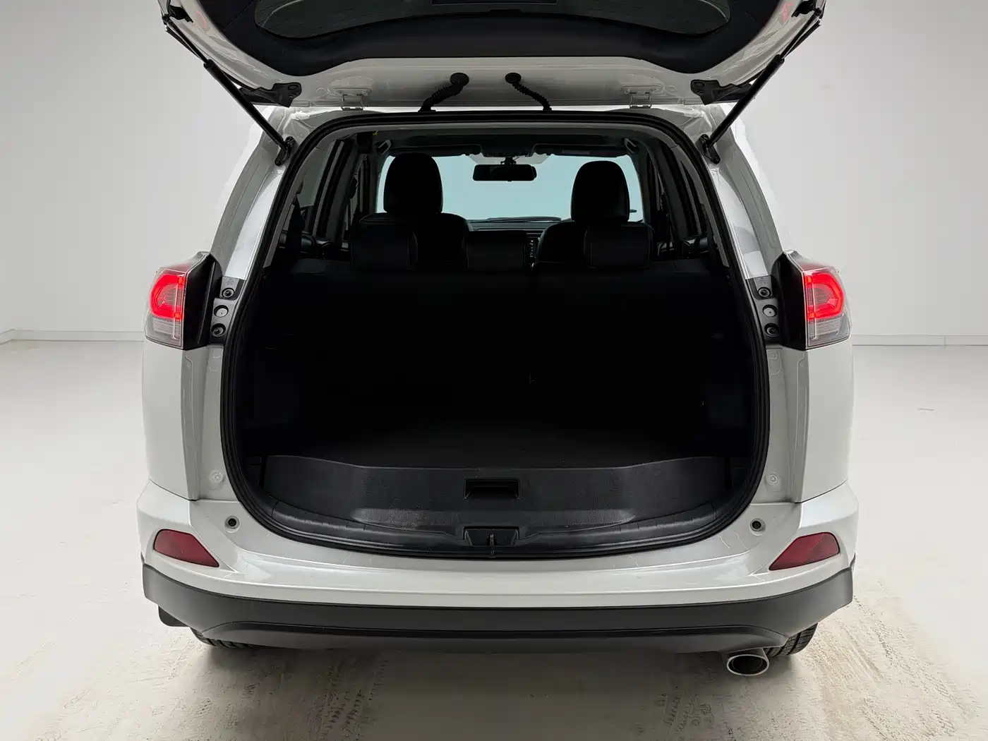 Toyota RAV4 Rongfang 2016 2.0L CVT 2WD Trend (China V) фото 10