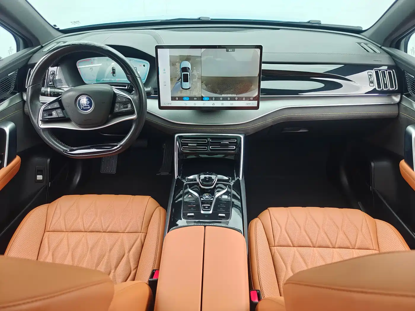 BYD Tang New Energy 2023 Model DM-i Champion Edition 112KM Honor фото 16