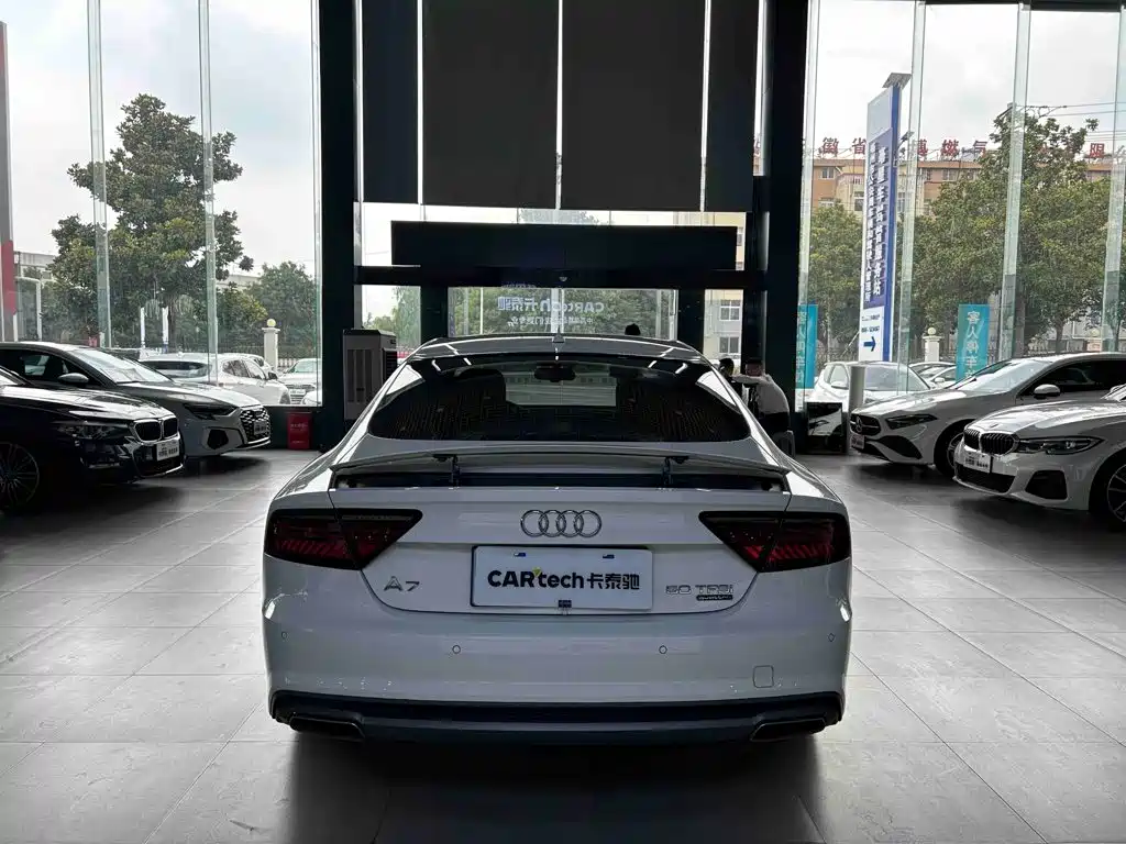 Фото 6 - Audi A7