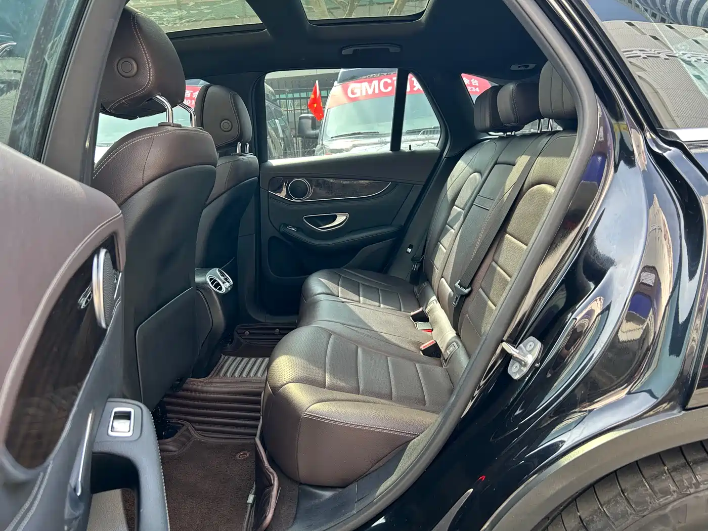 Mercedes-Benz GLC 2018 GLC 260 4MATIC Dynamic фото 9