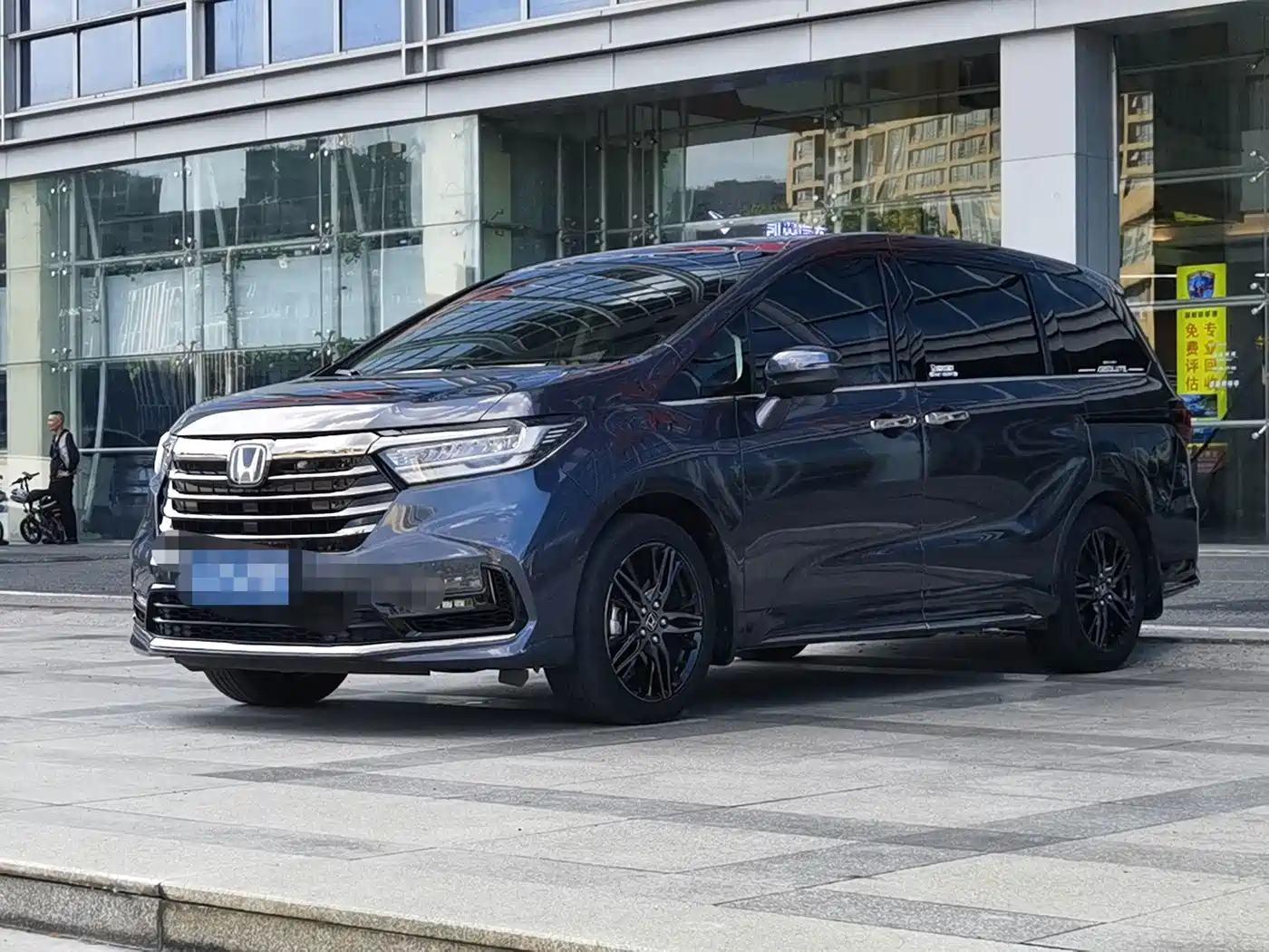 Фото 7 - Honda Odyssey