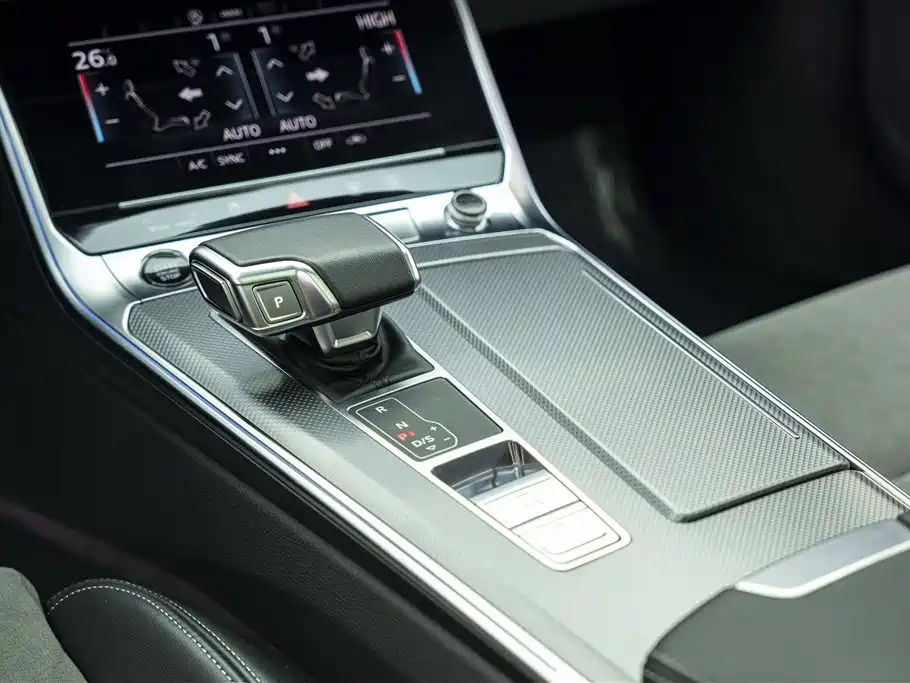 Audi A6L 2024 45 TFSI Premium Dynamic фото 13