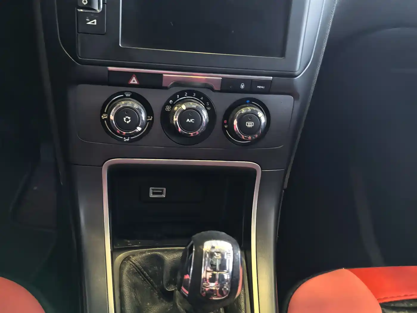 Citroën C4 C-Quatre 2018 2018 1.6L Manual Luxury