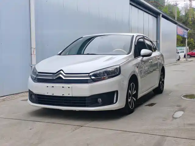  Citroën C4 C-Quatre 2018 1.6L Manual Luxury