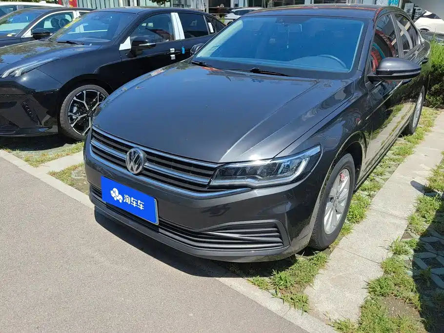 Фото 1 - Volkswagen Bora