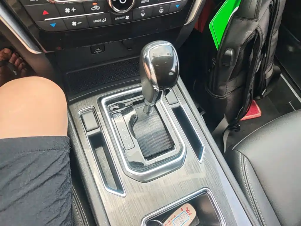 Venucia T90 2019 2018 2.0L CVT Smart Connected Premium Edition China VI