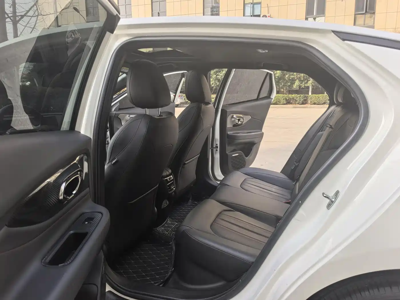 GAC Trumpchi Trumpchi Emkoo 2021 270T DCT J10 Sprinter Edition фото 11