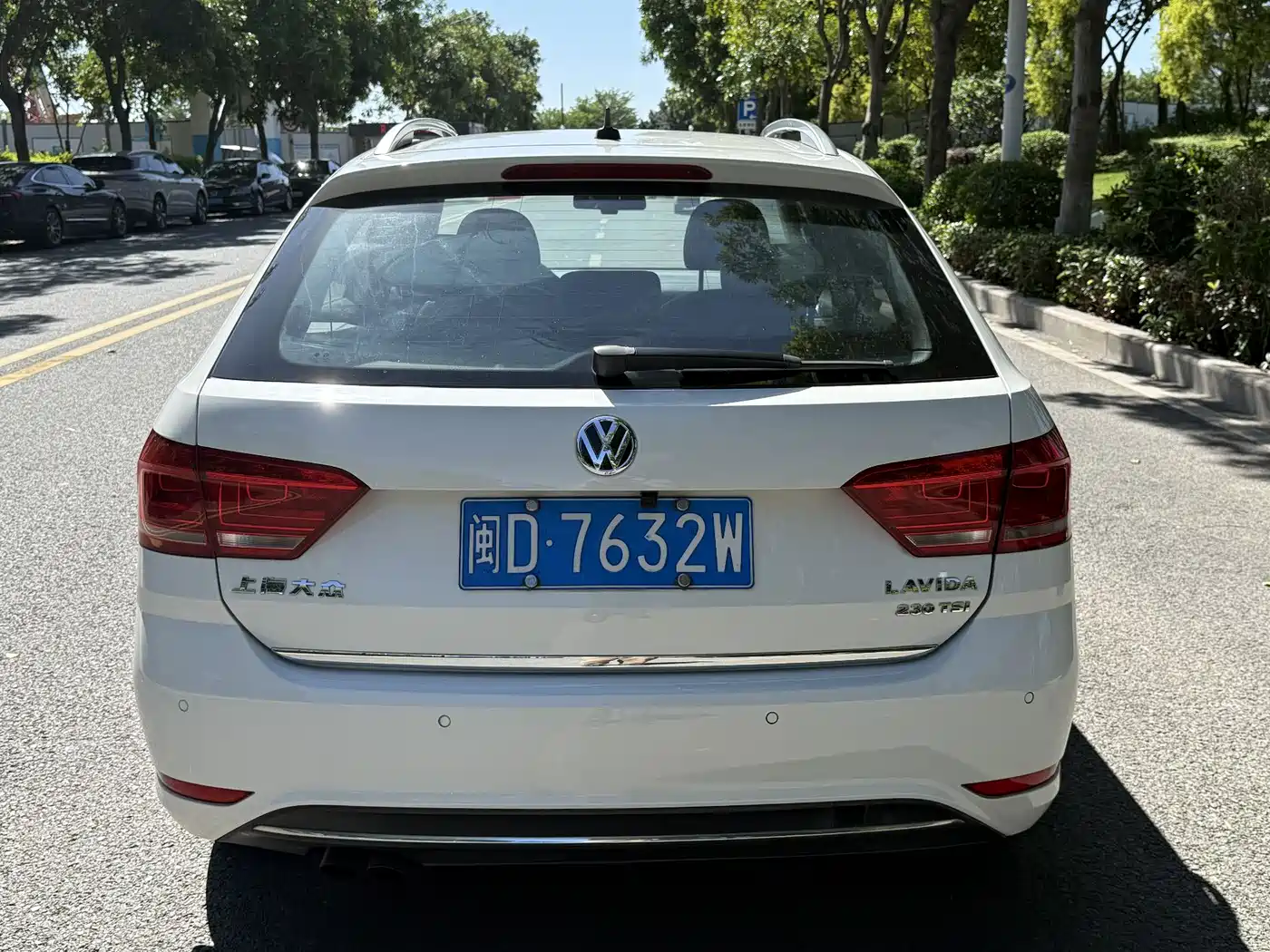 Volkswagen Lavida Tour 2015 230TSI DSG Comfort Edition фото 5