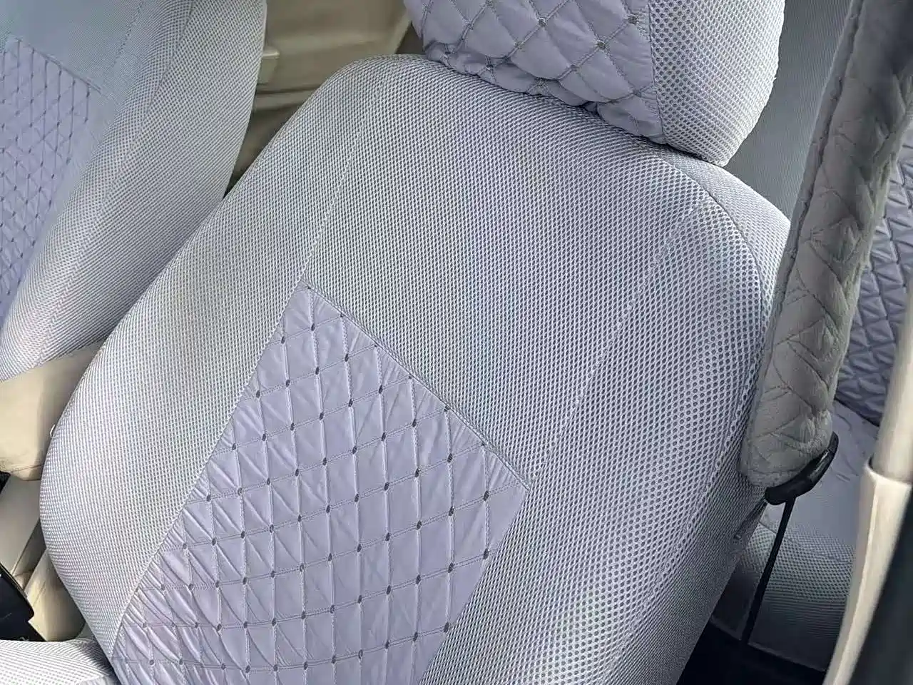 Volkswagen Bora 2011 1.6L Automatic Fashion фото 11