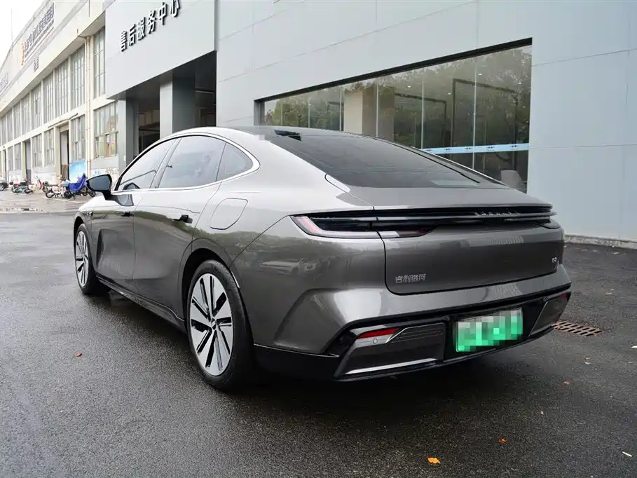 GEELY GALAXY GALAXY E8