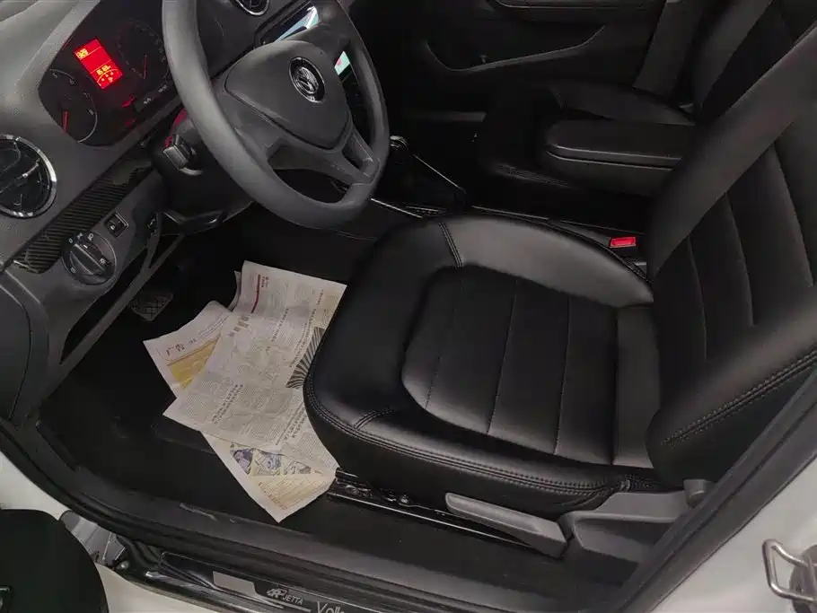 Volkswagen Jetta 2017 1.5L Automatic Fashion фото 9