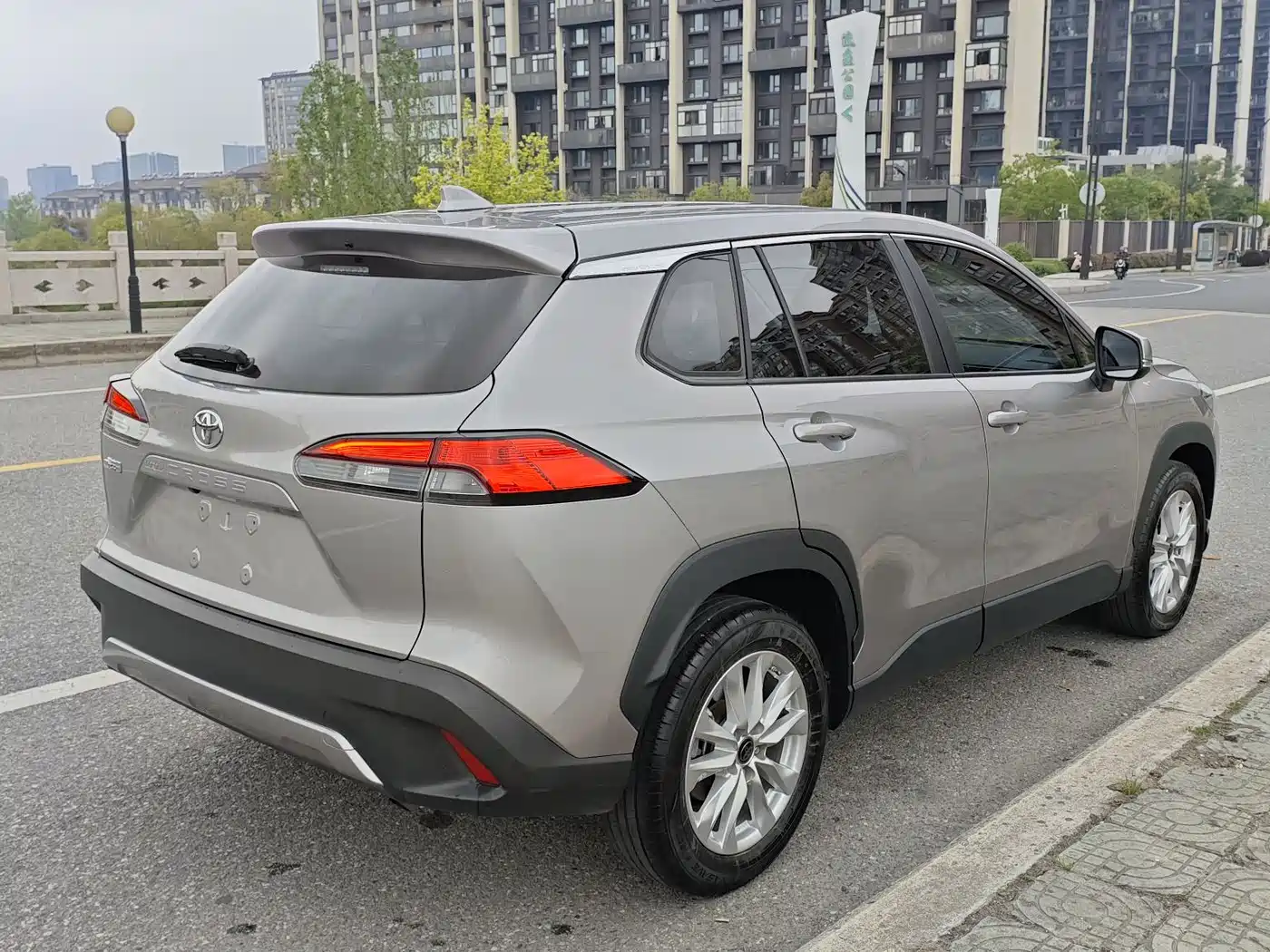 Toyota Corolla Cross 2022 2.0L Premium Edition фото 5