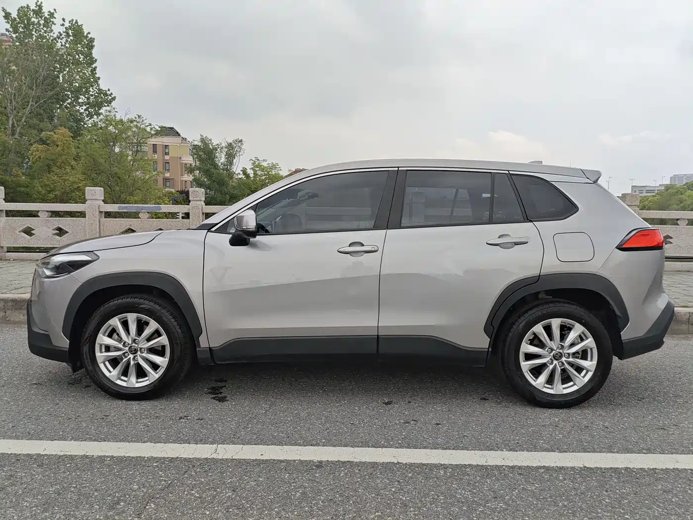 Toyota Corolla Cross 2022 2.0L Premium Edition фото 4
