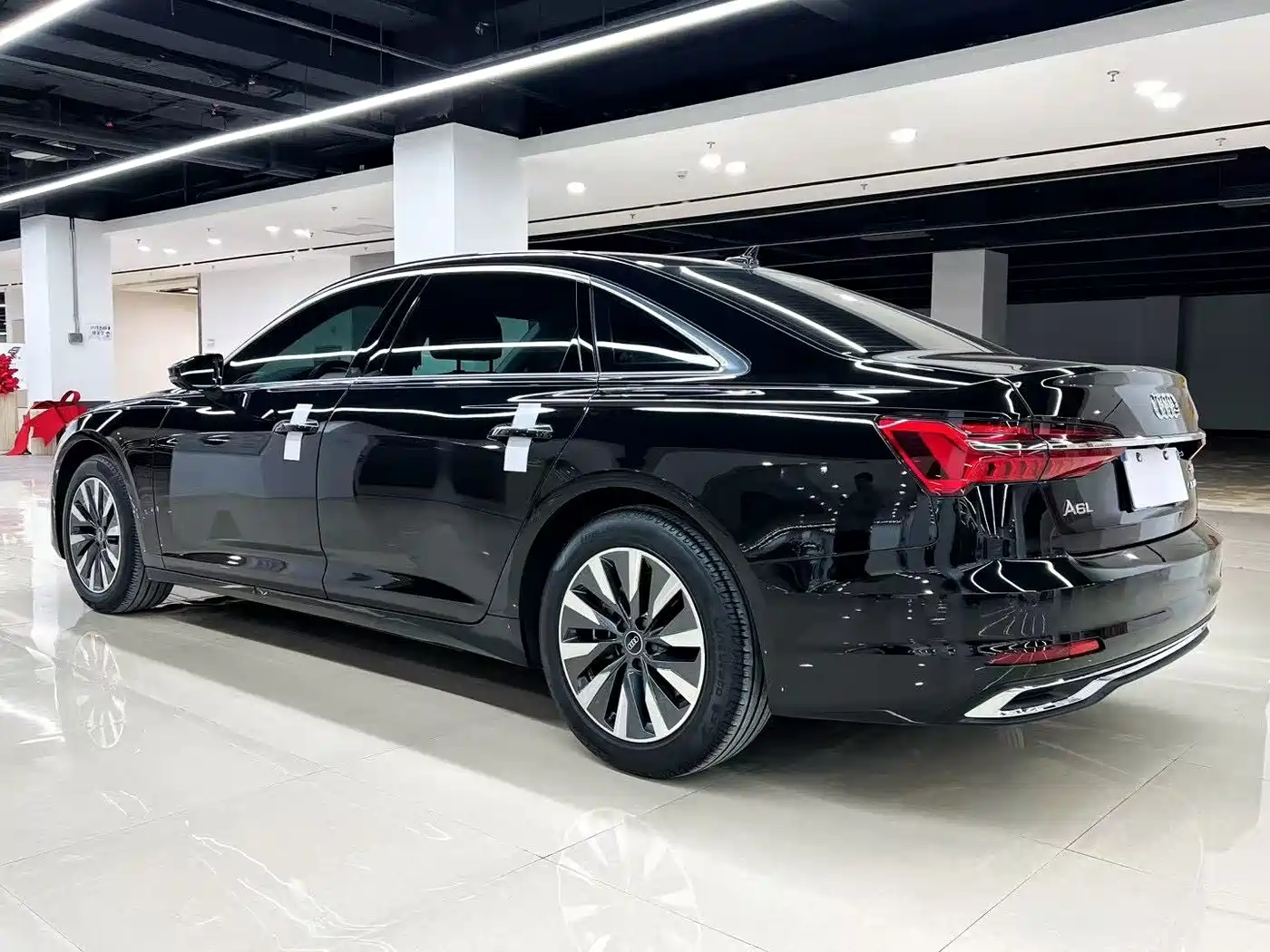 Audi A6L 2023 40 TFSI Luxury Dynamic фото 5