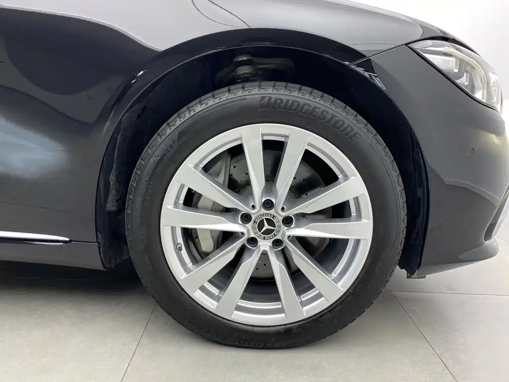 Фото 7 - Mercedes-Benz S-Class