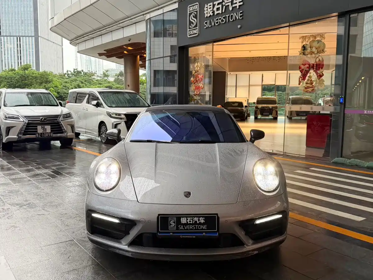 Фото 2 - Porsche 911