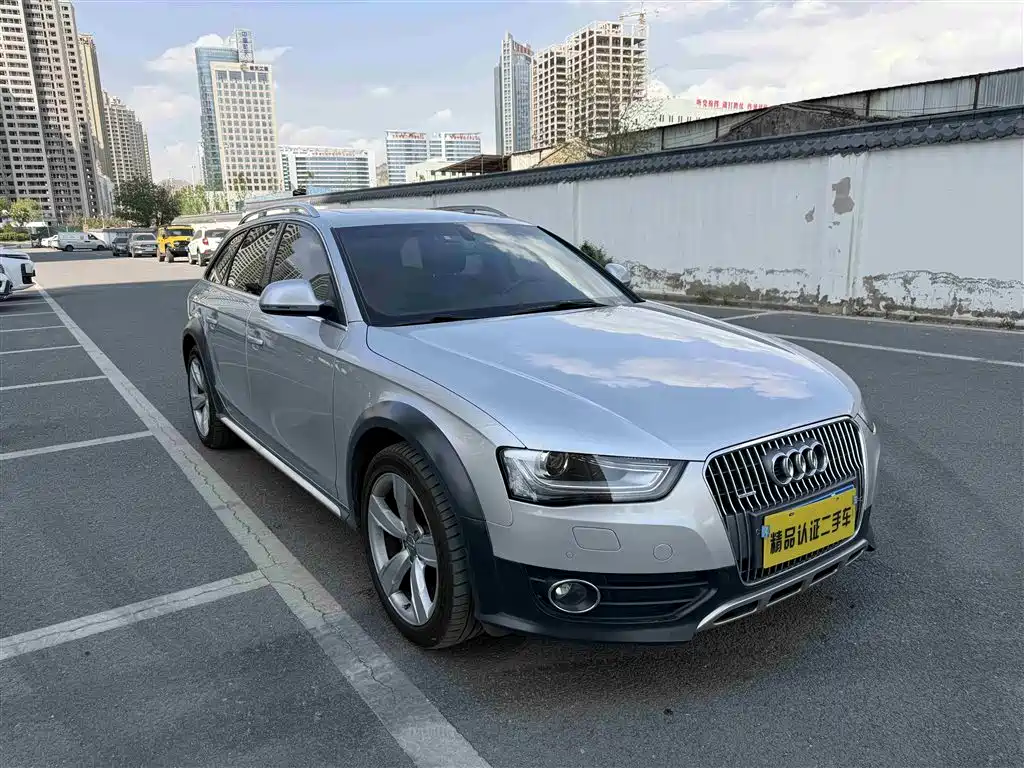 Audi A4 (Import) 2014 40 TFSI allroad quattro фото 3