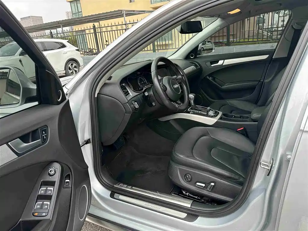 Audi A4 (Import) 2014 40 TFSI allroad quattro фото 5