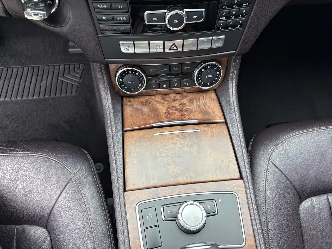 Mercedes-Benz CLS 2012 CLS 300 CGI фото 20