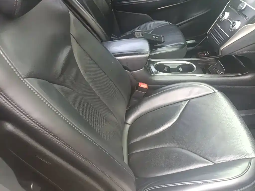 Photo 25 - Lincoln MKC