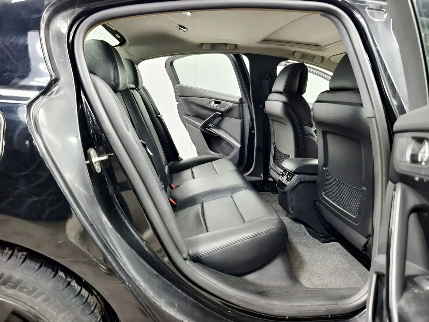 Peugeot 508 2013 2.0L 2nd Anniversary Auto Sunroof Classic Edition фото 16