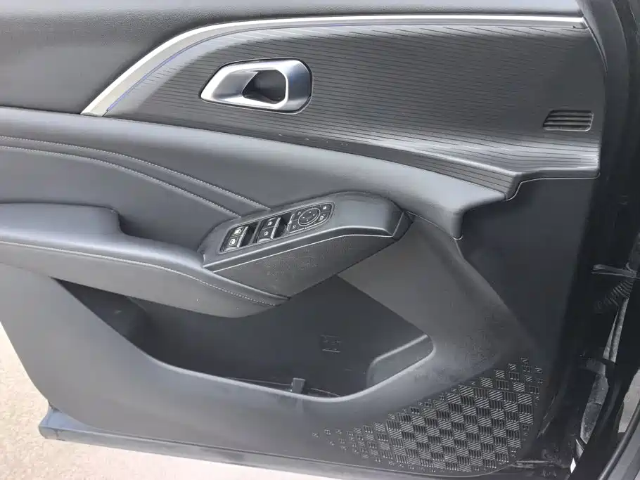 Haval Xiaolong MAX 2023 2023 1.5L Hi4 105 4WD Pilot Edition