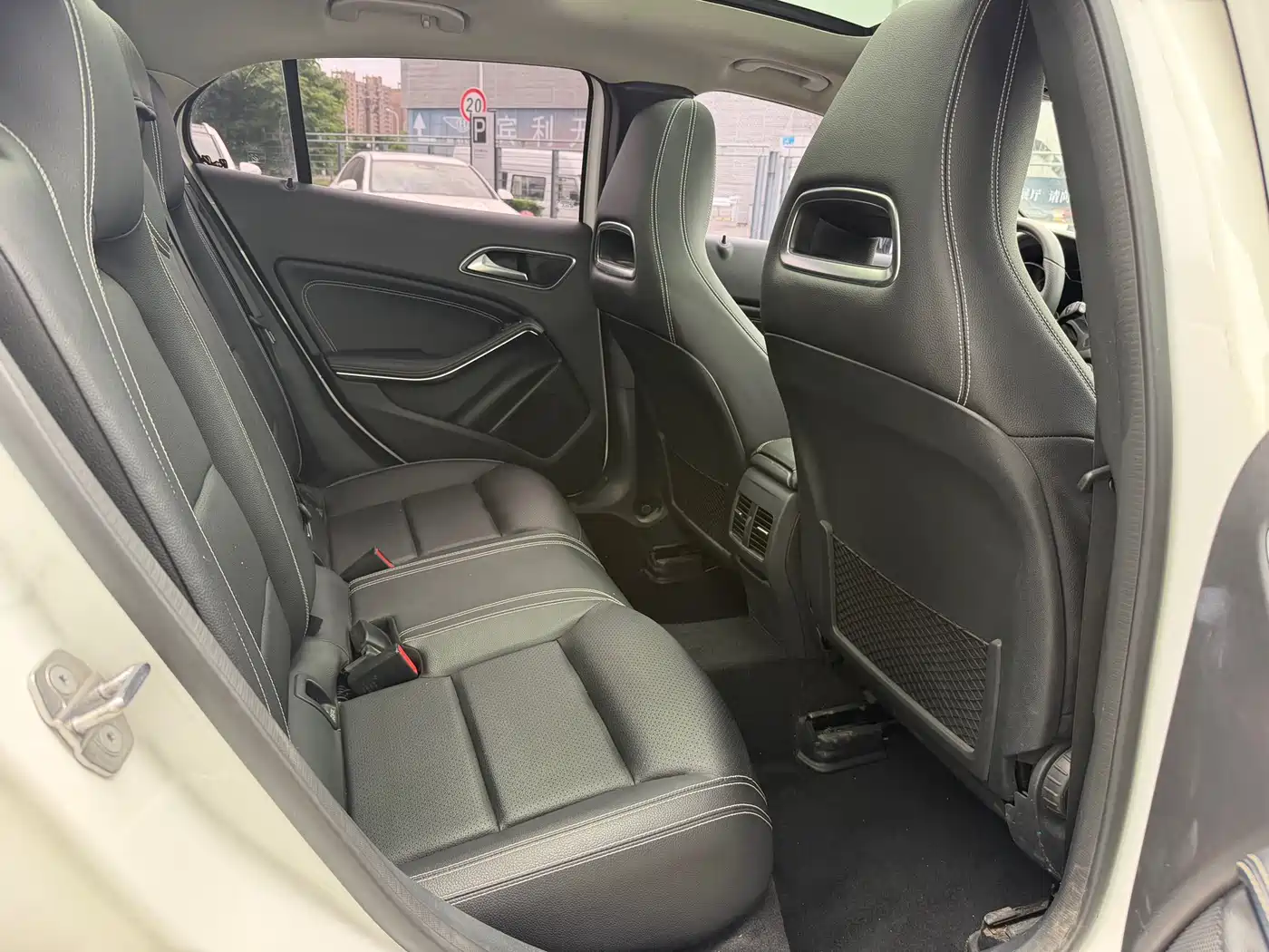 Mercedes-Benz GLA 2018 GLA 220 4MATIC Sport фото 26