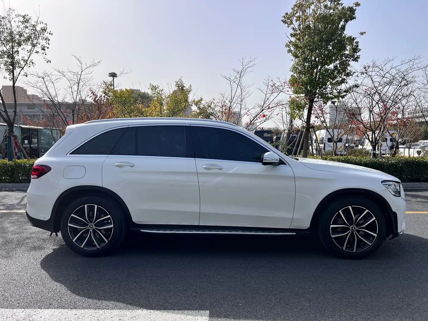 MERCEDES-BENZ GLC