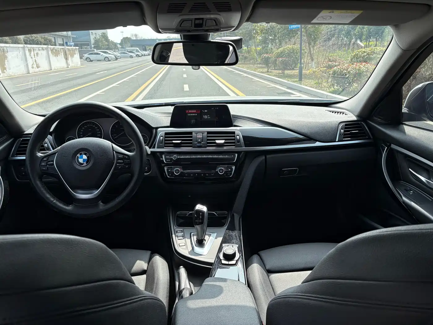 BMW 3 Series 2018 320Li Fashion Style фото 7