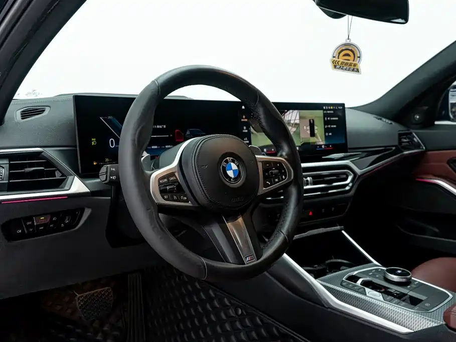 BMW 3 Series 2023 330i M Sport Shadow Edition фото 19