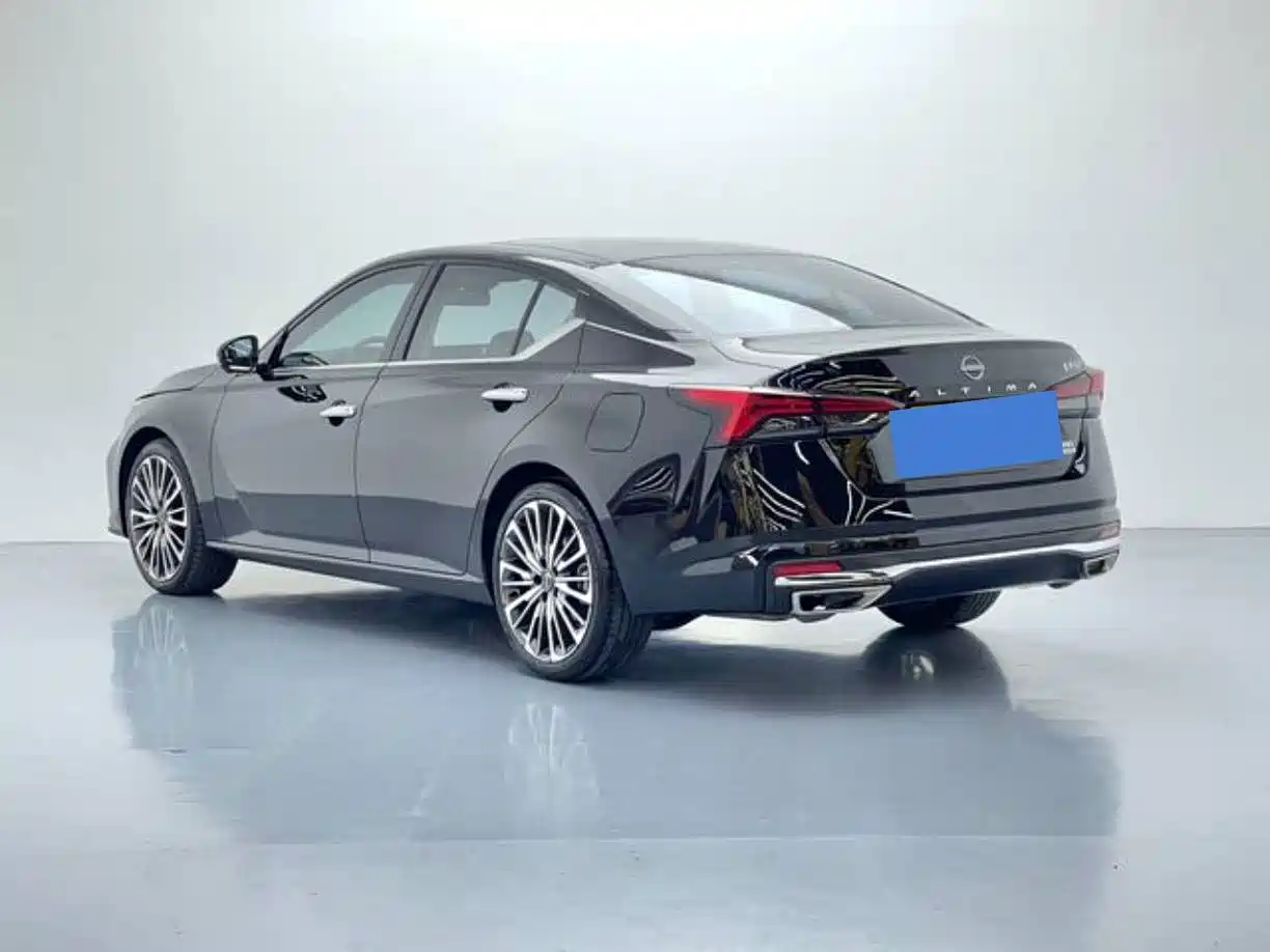NISSAN TEANA
