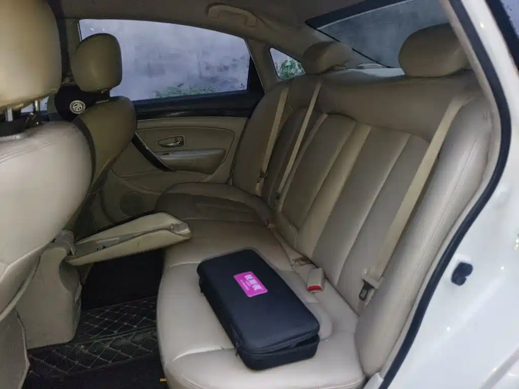 Dongfeng Aeolus Dongfeng Fengshen A60 2017 2016 1.6L Automatic Luxury