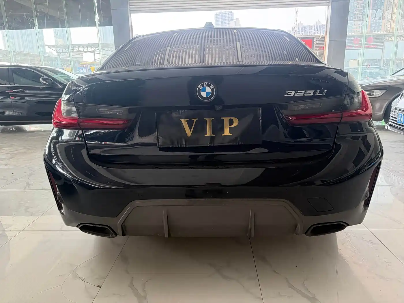 BMW 3 Series 2023 325Li M Sport Black Night Package фото 8