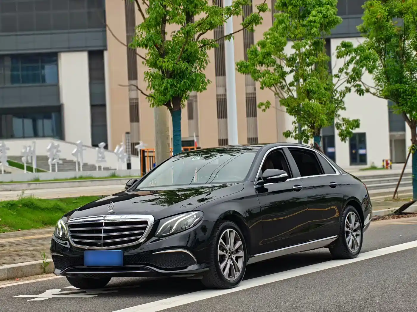 Mercedes-Benz E-Class 2019 Facelift E 300 L Fashion