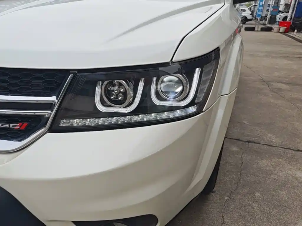 Dodge Journey 2016 2013 Model 2.4L 2WD Premium Edition