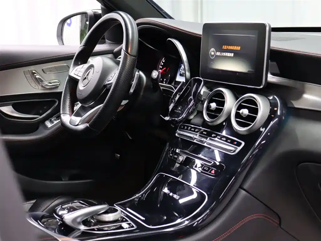 Mercedes-Benz GLC AMG 2017 AMG GLC 43 4MATIC Special Edition фото 20