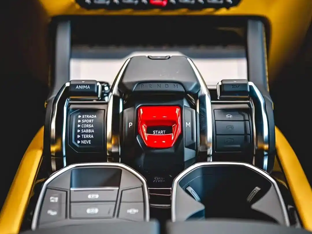 Lamborghini Urus SE 2026