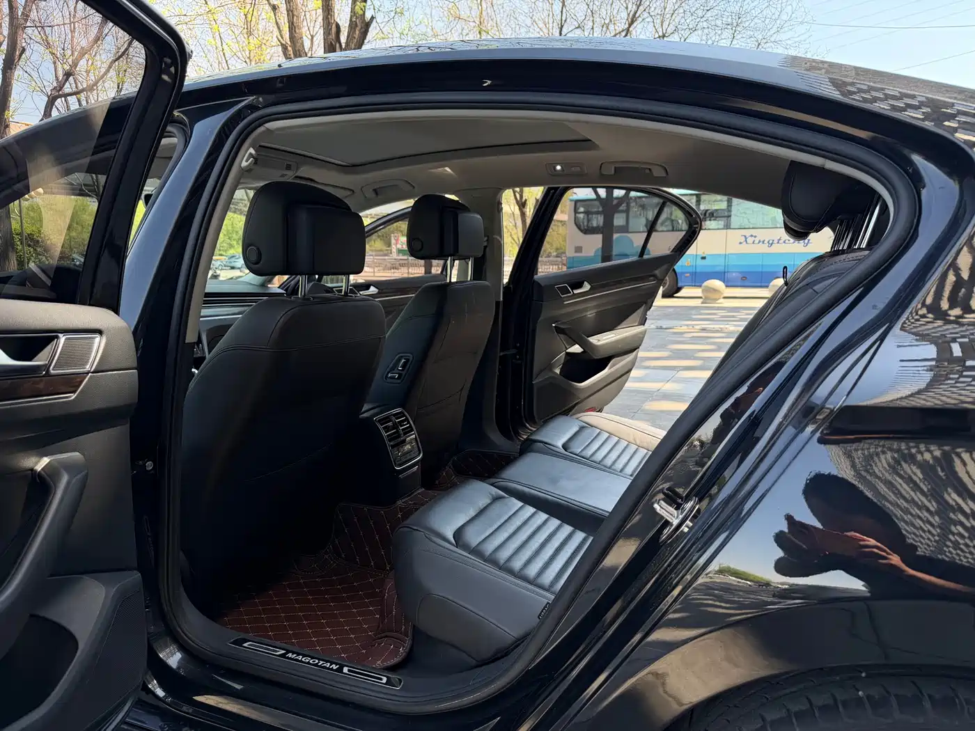 Volkswagen Magotan 2018 Facelift 330TSI DSG Luxury фото 14