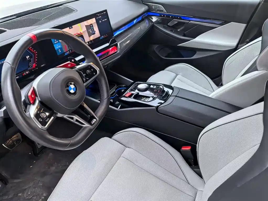 BMW M5 New Energy 2025 M5 фото 8